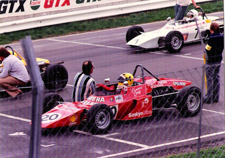 1976 Formula Ford 1600, at the front of the grid